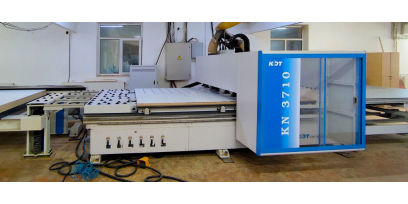 Automatizovaná linka založená na CNC obrábacom centre KN-3710DE (starý dizajn)