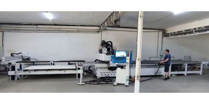 Automatická rezacia linka založená na CNC obrábacom centre KN-3710DE
