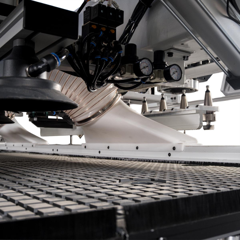CNC obrábacie centrum KN-2710L