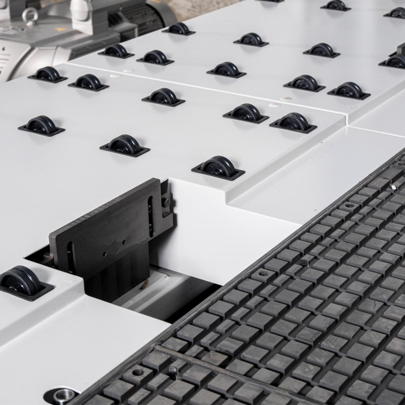 CNC obrábacie centrum KN-2710L