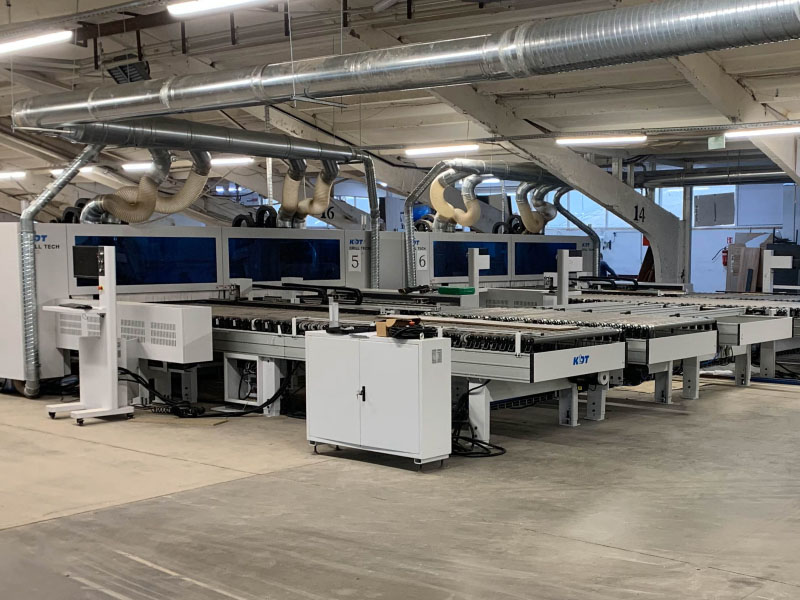 CNC vŕtacie centrum KD-812HA