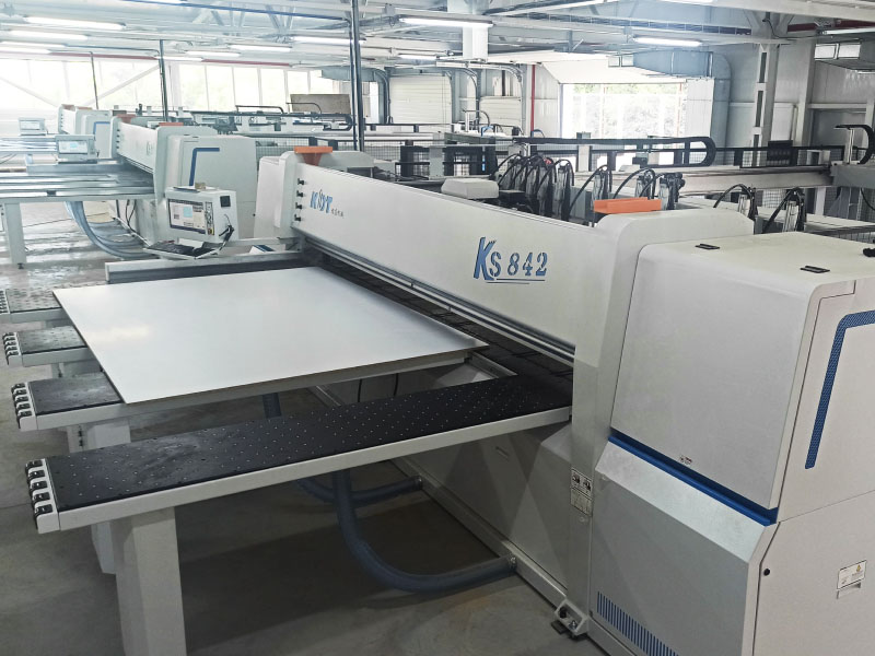 CNC veľkoplošná píla KS-842C